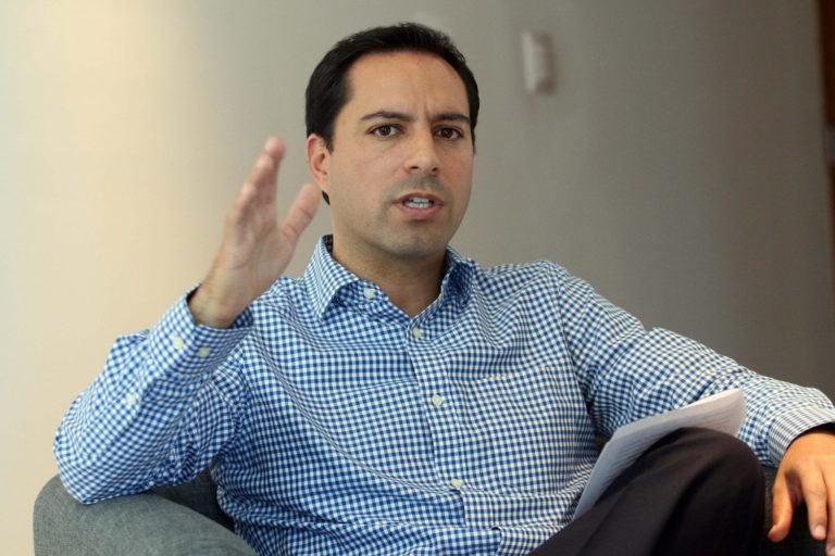 Mauricio Vila anuncia apoyará a las familias yucatecas con el pago, por dos meses, del 100% de los costos de los servicios de agua potable y basura, así como del 50% recibo de luz