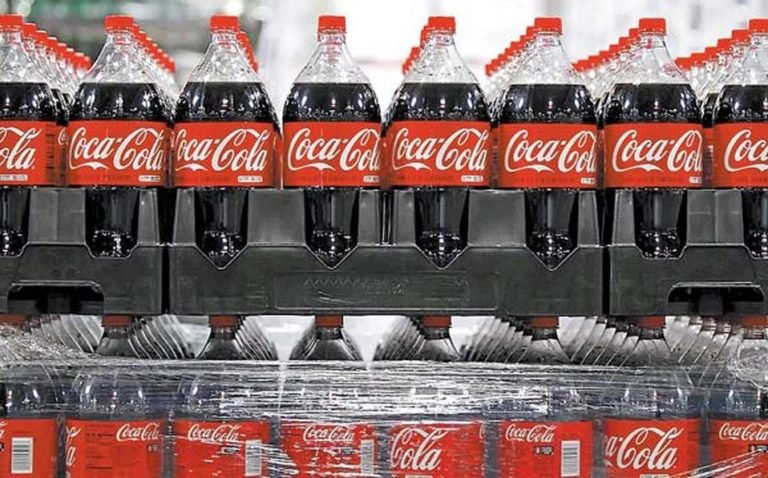 Ganancias de Coca-Cola suben 6% pese a trimestre “complicado”