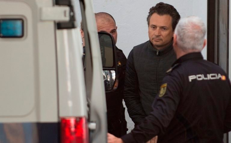 Avión de FGR llega a España para extraditar a Lozoya a México