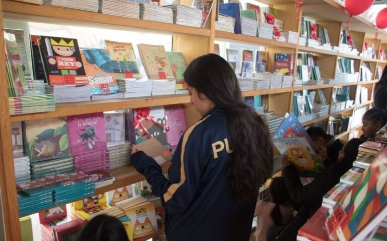 Papelerías, editoriales y librerías serán consideradas esenciales por regreso a clases