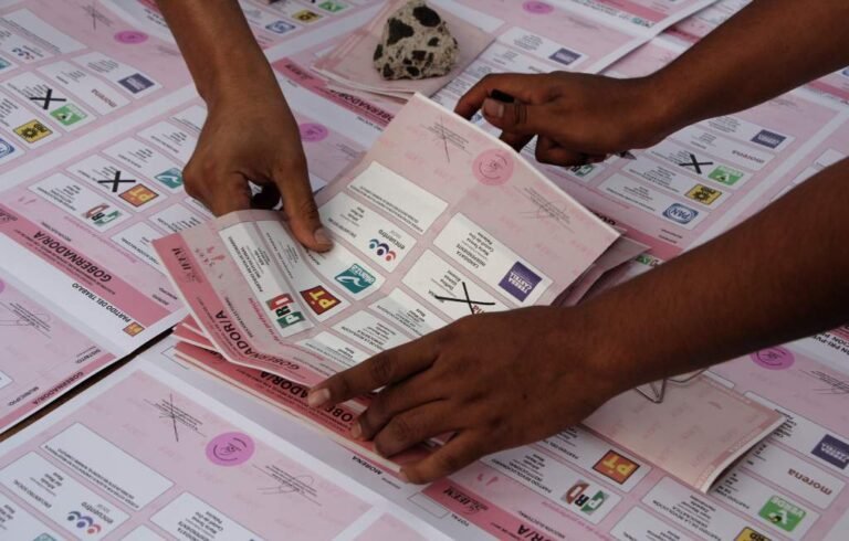 Desigual formación: Distintos grados de estudio de 8 líderes partidistas