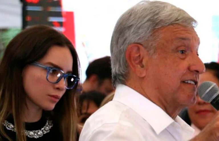 AMLO defiende a Belinda ante juicio en el SAT