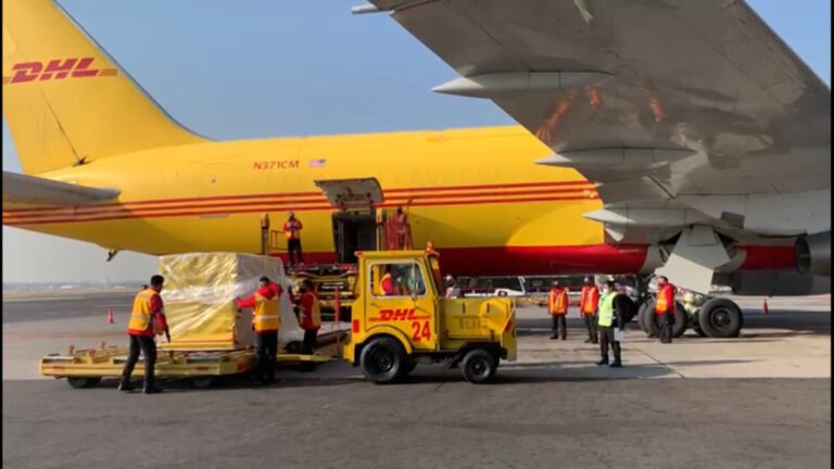DHL suspende servicio en Rusia y Bielorrusia tras la guerra