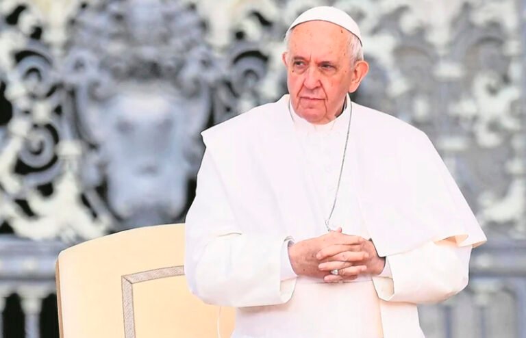 Papa pide perdón por abusos a indígenas en internados católicos de Canadá