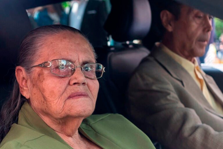 AMLO señala que no tiene problemas de conciencia  por saludar a mamá de ‘El Chapo’