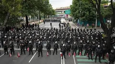 México refuerza seguridad ante el Mundial; protestas generan tensión en la antesala inaugural