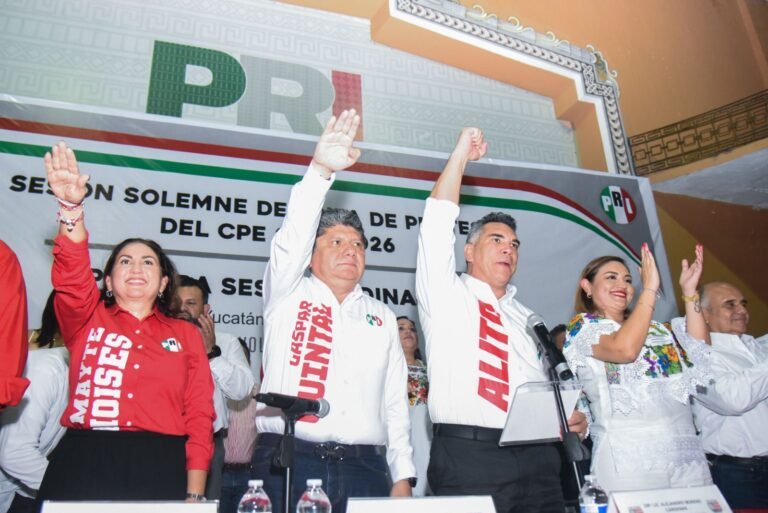 El PRI expulsa a miembros por conducta contraria a normas internas