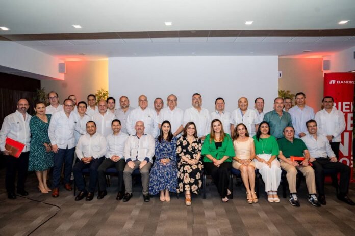 Cecilia Patrón Laviada