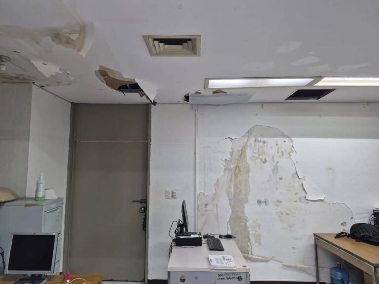 Oficinas en ruinas dentro del IMSS: personal denuncia condiciones “de terror” en hospital de Campeche