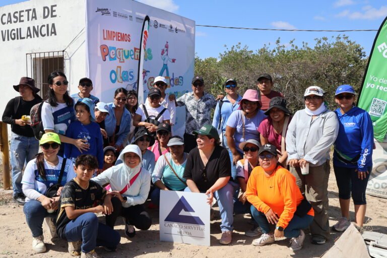 Más de 800 kilos de basura fueron retirados de playas de Chicxulub en jornada ambiental impulsada por CANACO Mérida
