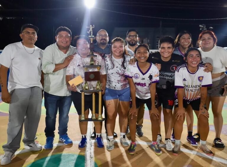 Edwin Bojórquez presume impulso al deporte gratuito para niñas, niños y jóvenes de Kanasín