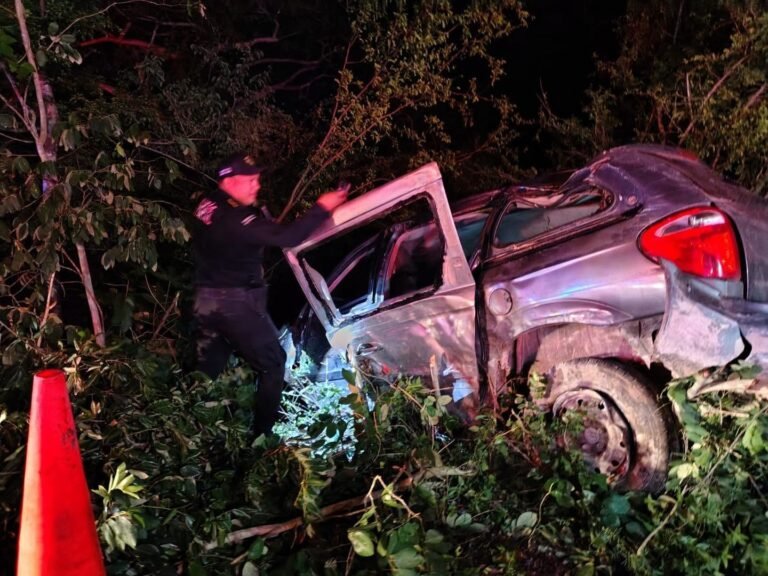 ¡APARATOSA VOLCADURA EN YUCATÁN! SIETE ALBAÑILES LESIONADOS; UNO ESTÁ GRAVE
